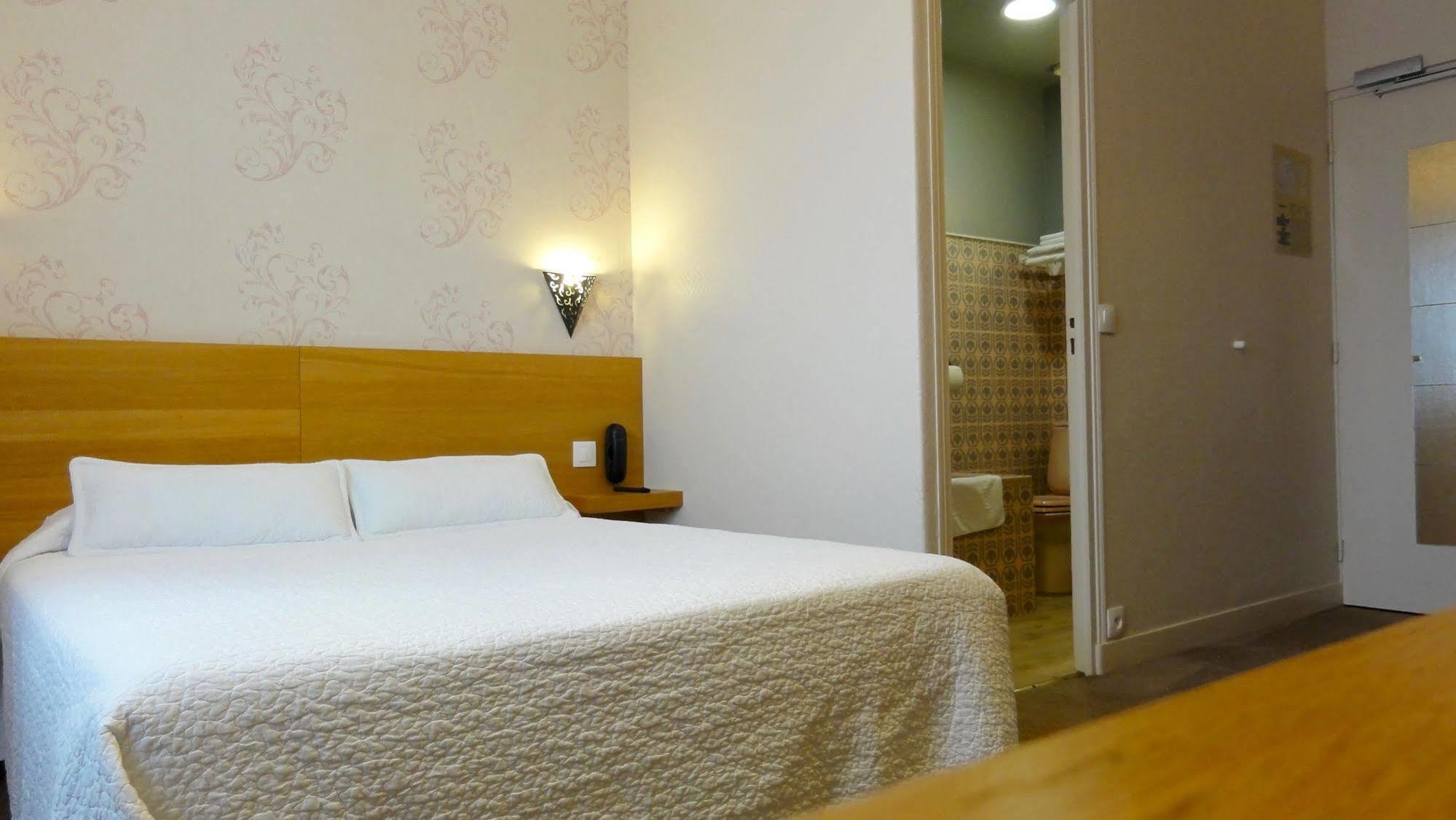 Logis Hotel Restaurant Clair Cottage, Chisseaux - Chenonceaux Zewnętrze zdjęcie